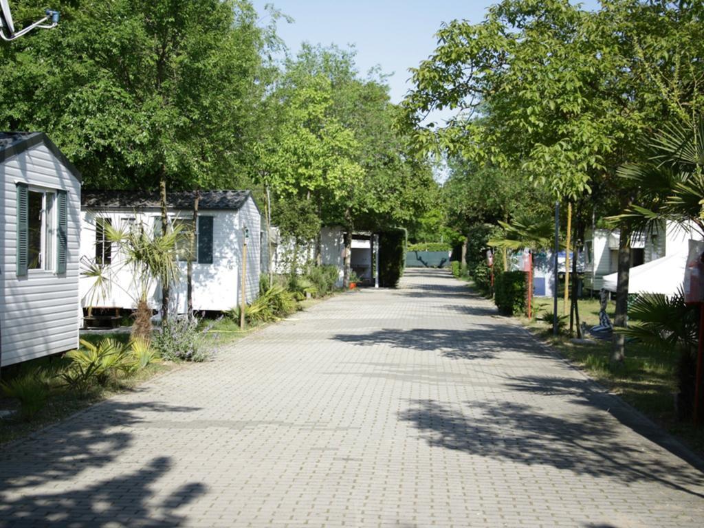 Adriacamp Mobile Homes Cavallino Экстерьер фото